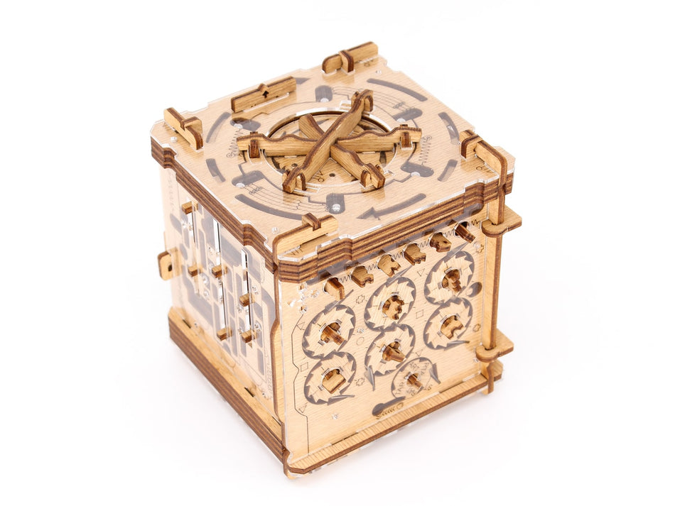 Cluebox – Cambridge Labyrinth (multilingual)